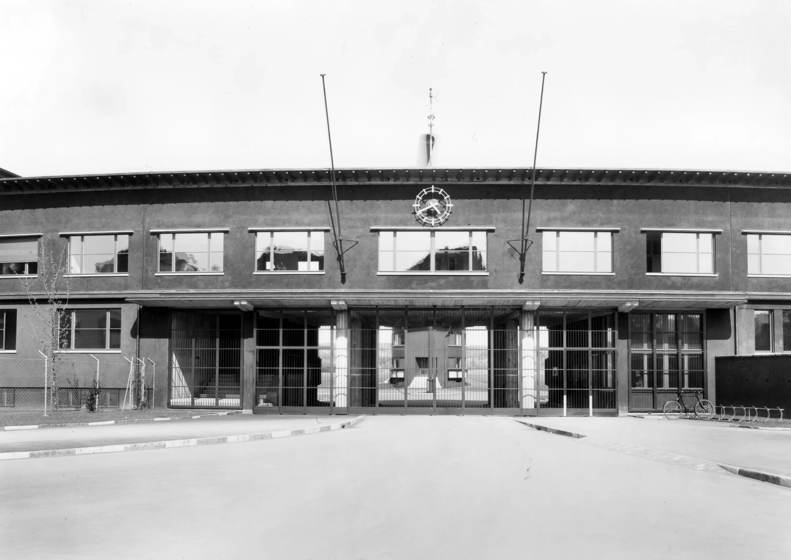 Eingangsgebäude. Ortsgeschichtliche Dokumentationsstelle, Dübendorf
