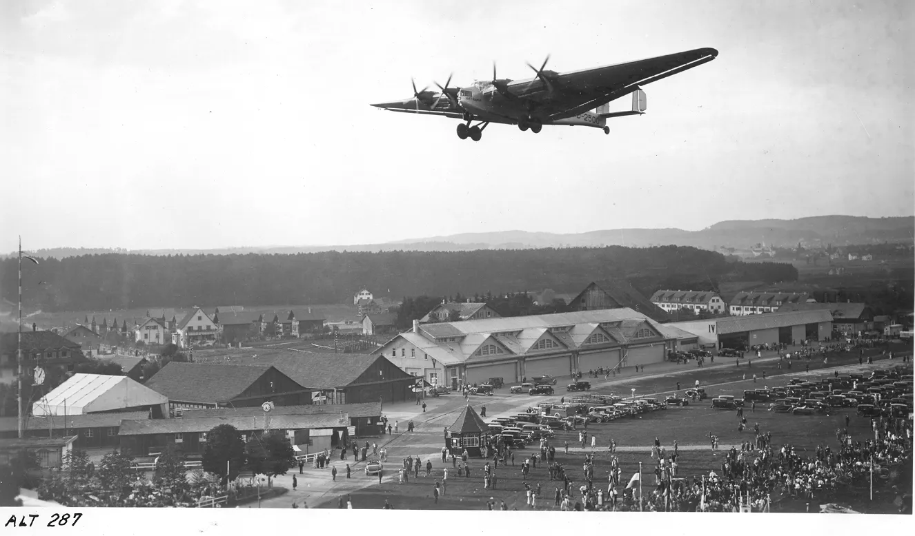 1932 Flieger über Flugplatz Dübendorf, Halle 5