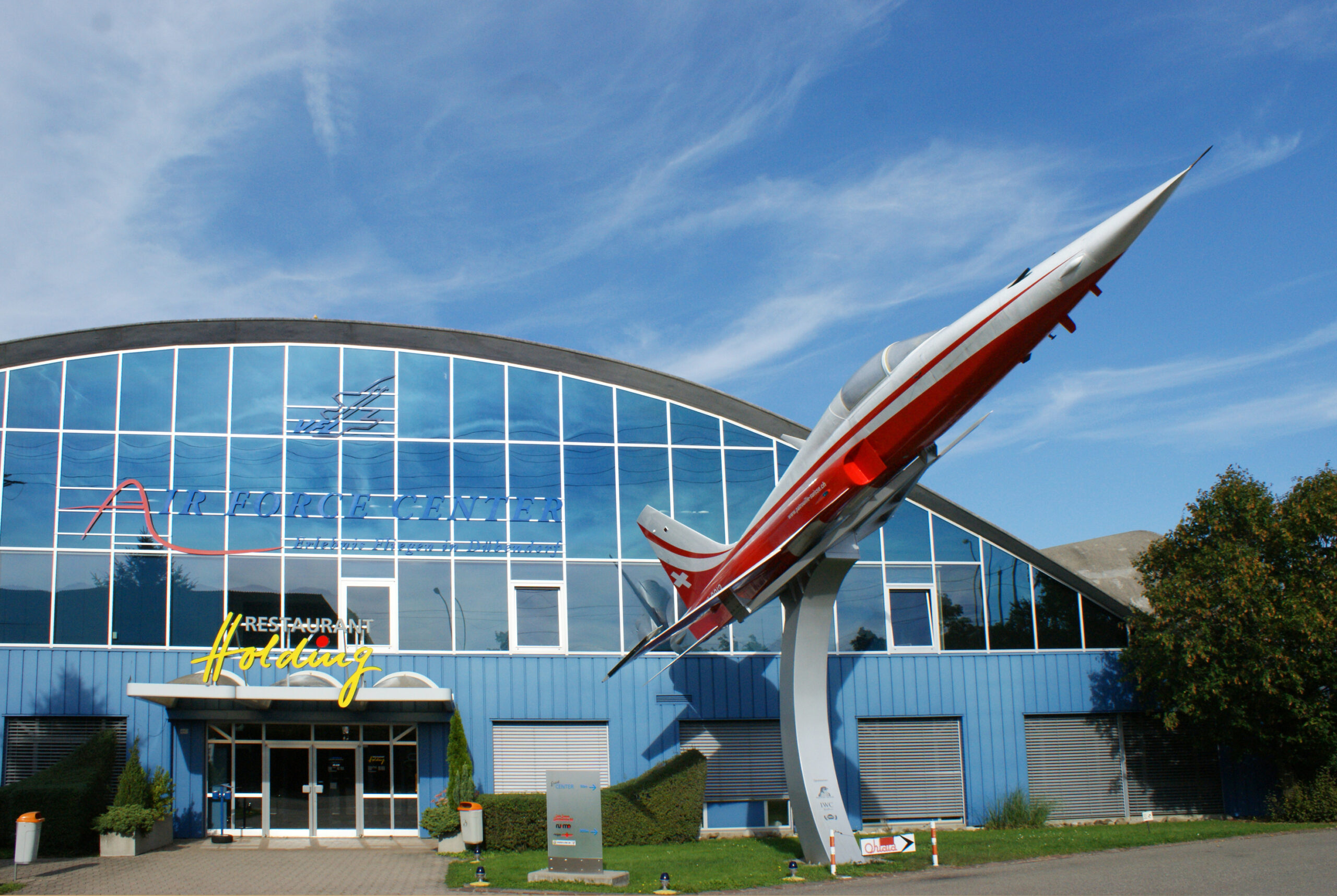 Fliegerflab Museum Eingang mit Jet